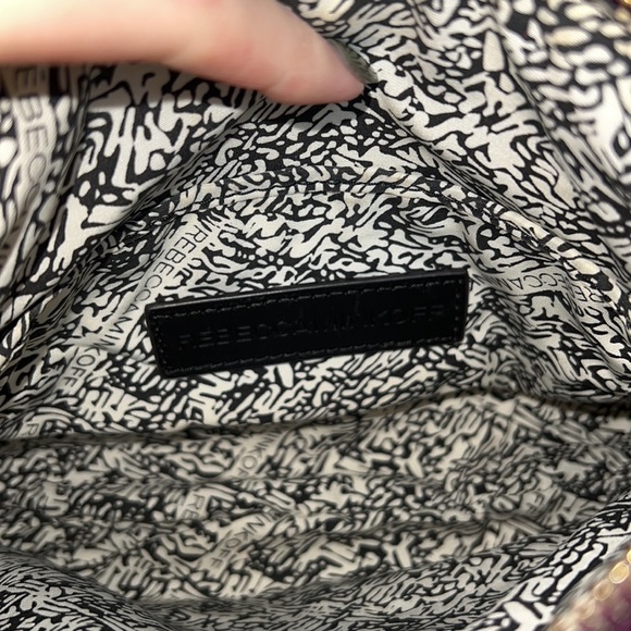 Rebecca Minkoff chain link zipper crossbody bag - Picture 6 of 6